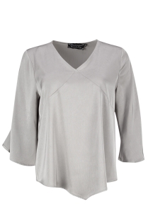 Blusa decote bico